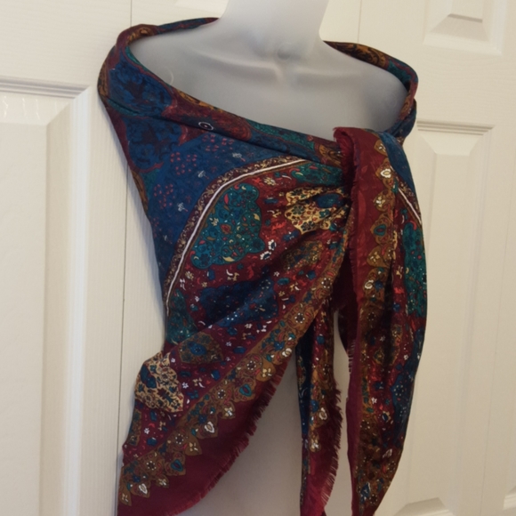 Absolutely beautiful vintage print wrap/shawl - Picture 4 of 6